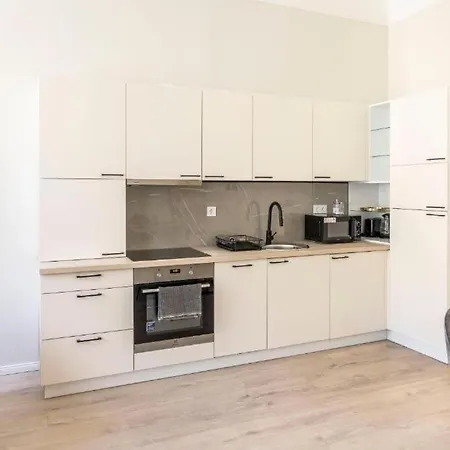 Elite Downtown Retreat For Families & Friends דירה *