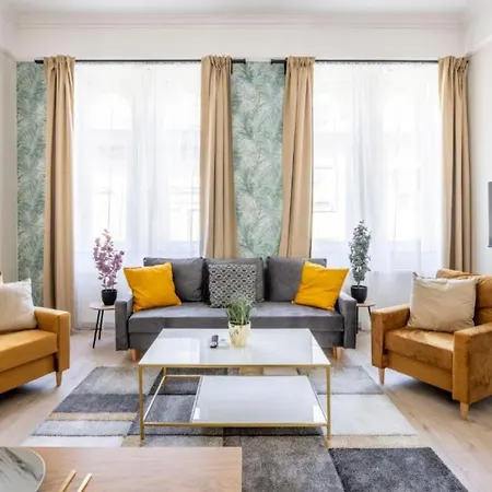 Διαμέρισμα Elite Downtown Retreat For Families & Friends *